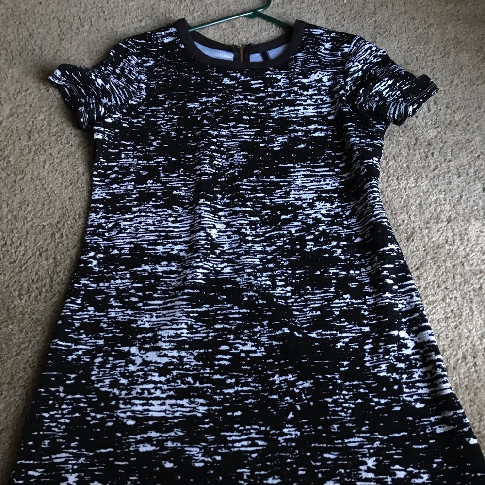 Black and white dress size S